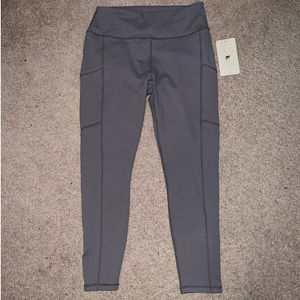 New Fabletics High-Waisted Side Pockets 7/8 Legging Gray size L